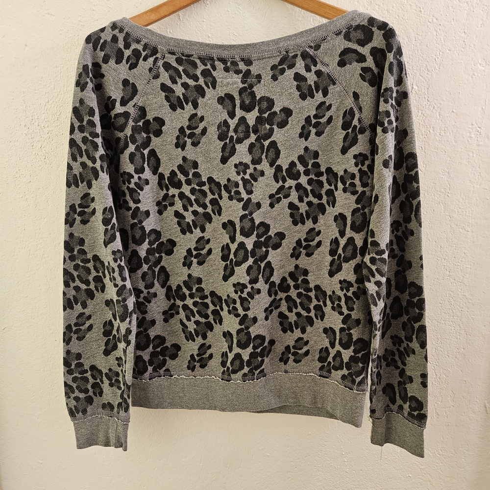 Aeropostale Gray Animal Print Women's Sweatshirt Size L - Picture 2 of 4